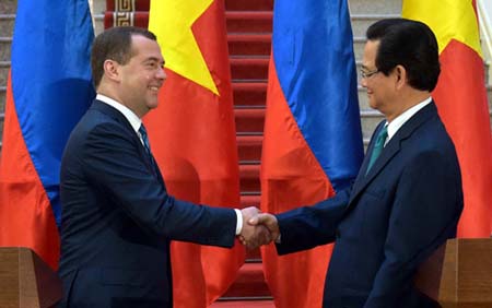 Trong chuyến thăm Việt Nam của Thủ tướng Nga Medvedev, hai bên thống nhất sẽ đẩy nhanh tiến trình ký kết FTA giữa Việt Nam và EEU